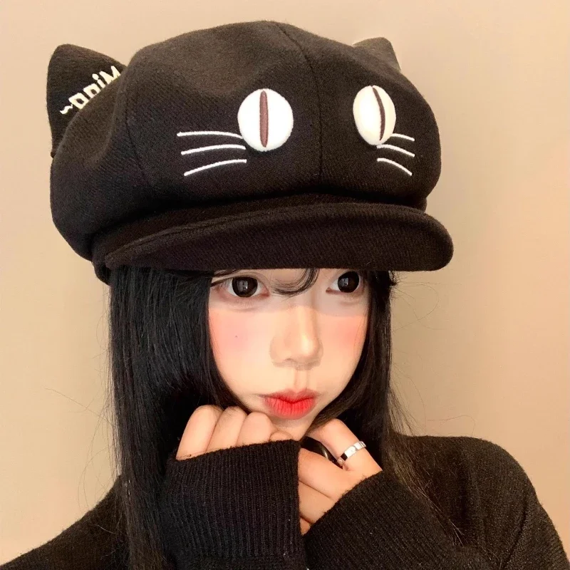 قبعات قطيفة على شكل آذان قطة كرتونية لطيفة للنساء تظهر وجهًا صغيرًا للخريف والشتاء للسفر قبعة موزع الصحف ذات شخصية دافئة متعددة الاستخدامات