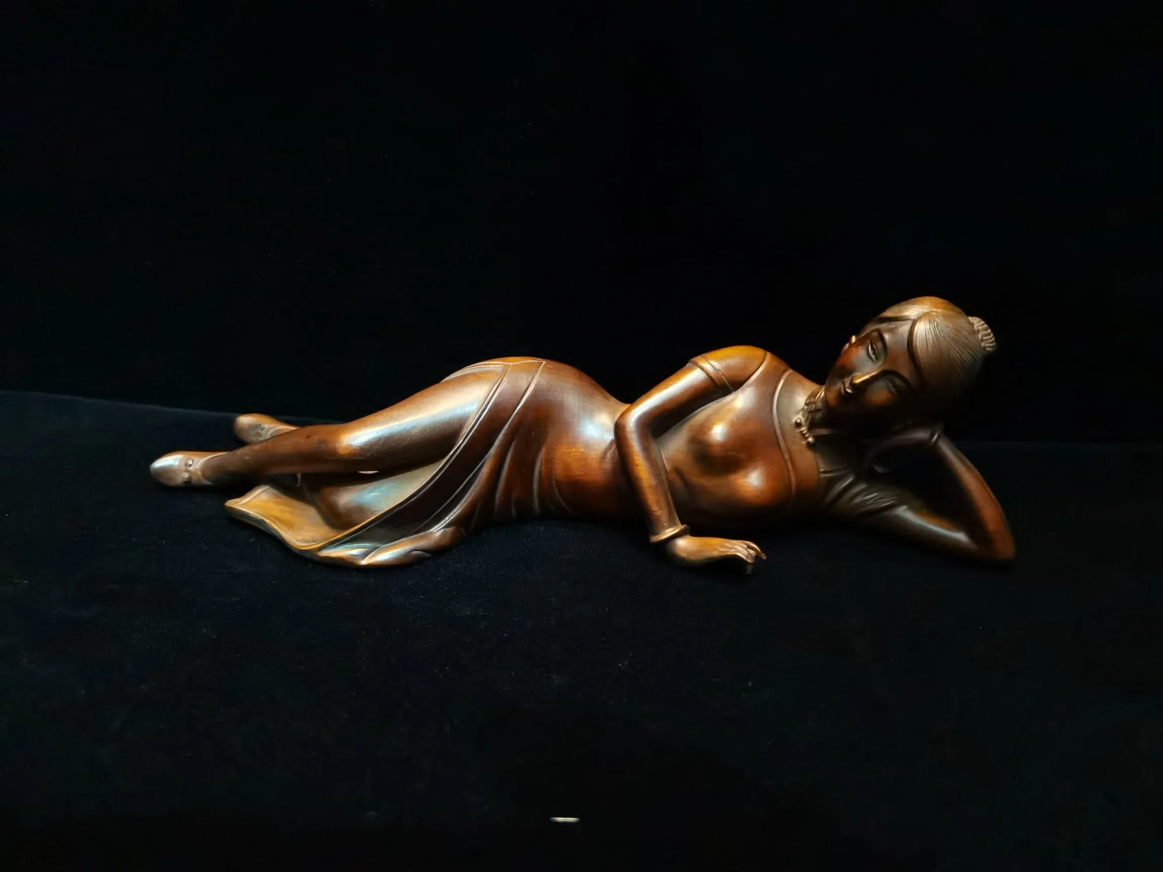 

Chinese boxwood boxwood carving "Elegant demeanour still" beauty ornaments