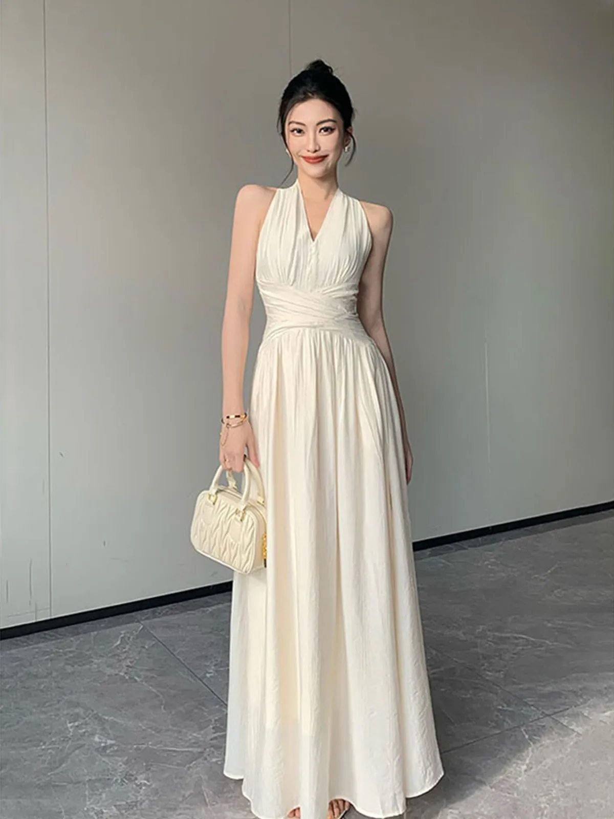 

Однотонное летнее модное роскошное женское платье с завышенной талией, длинное, приталенное, с V-образным вырезом, повседневное, с юбкой А-силуэта