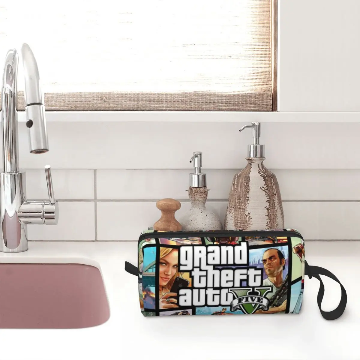 Custom Adventure Game Grand Theft Auto Toiletry Bag Women GTA Cosmetic Makeup Organizer Ladies Beauty Storage Dopp Kit Box