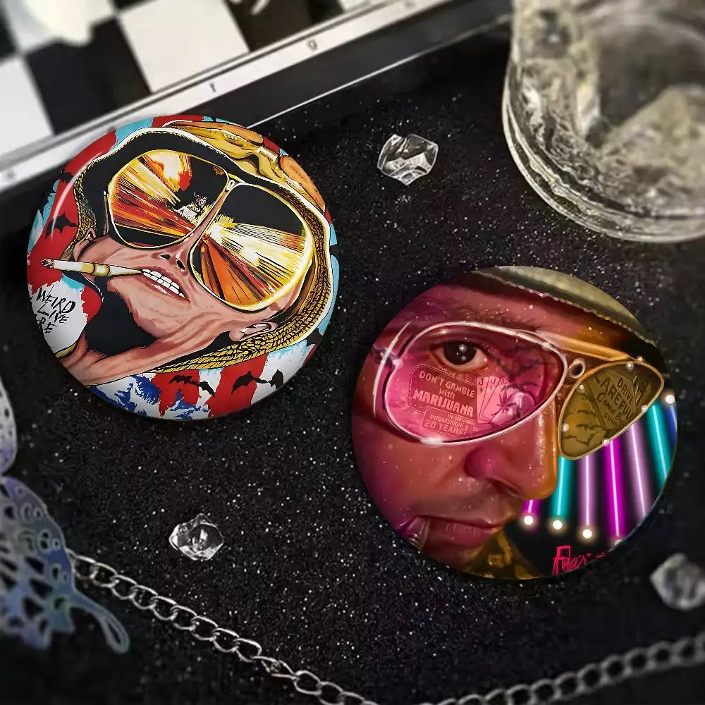 Hot F-Fear And L-Loathing In Las V-Vegas Photo Brooches Creative Round Badge Gifts Pins 32/44/58mm