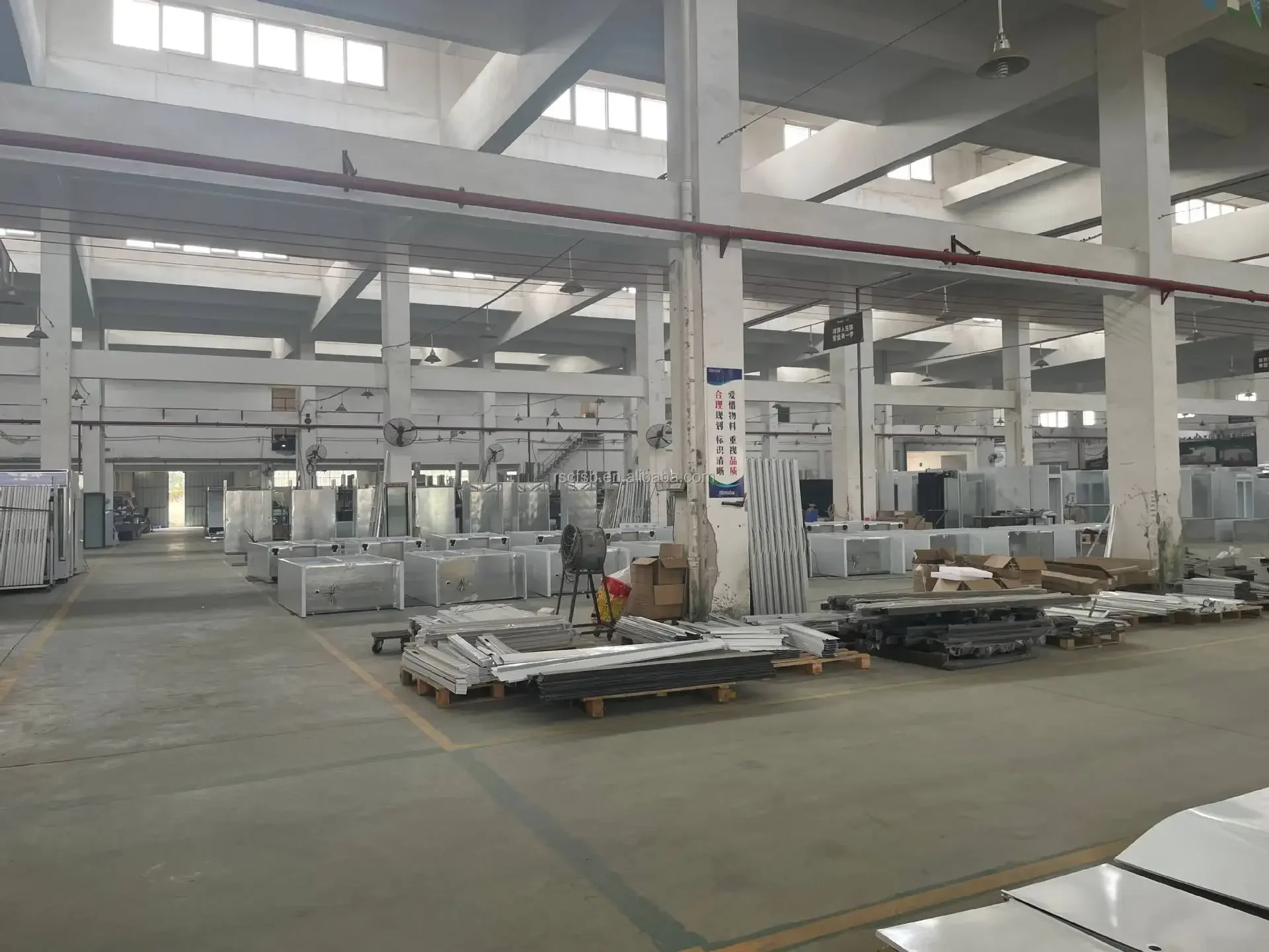 ثلاجة المشروبات الزجاج تستقيم عرض الثلاجة أفضل ثلاجة سوبر ماركت التجارية بالجملة