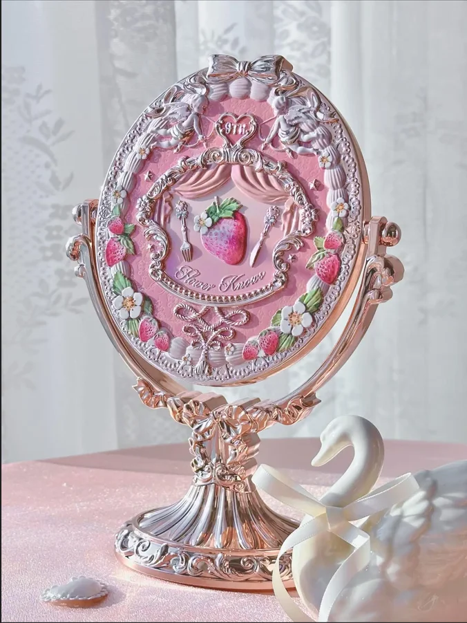 Flower Know Portable Rococo Hand Mirror Violet Strawberry Design Vanity Makeup Mirror with Handle for Personal Beauty Care