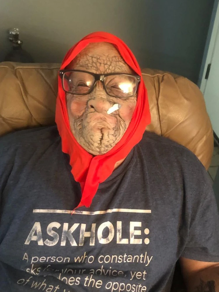 Smoking Old Nana Granny Latex Mask Cosplay Funny Grandma Red Scarf Masks Halloween Carnival Dress Up Purim Party Costume Props