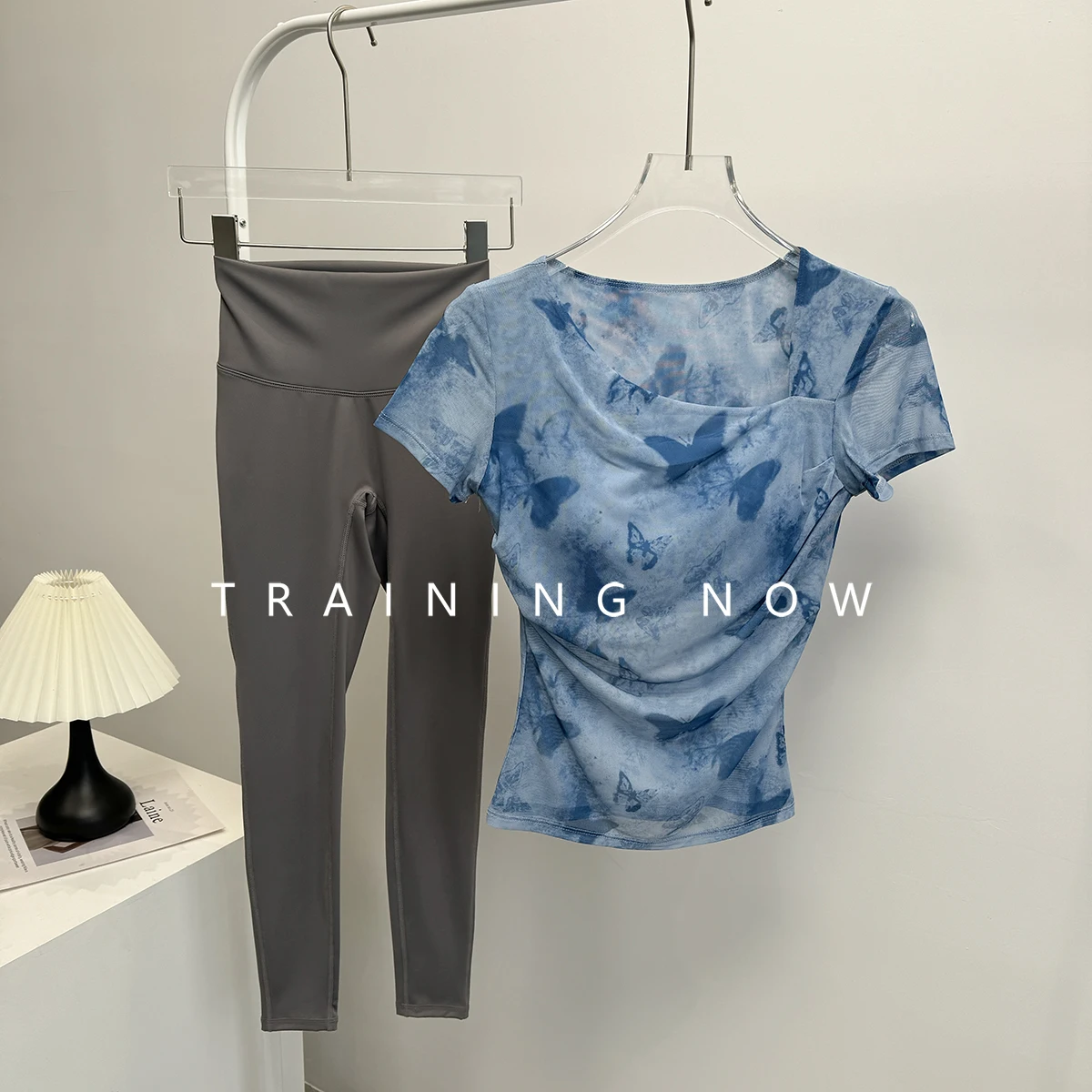 

Fitness suit for women in summer professional quick-drying morning jogging Pilates yoga suit slimming sports training