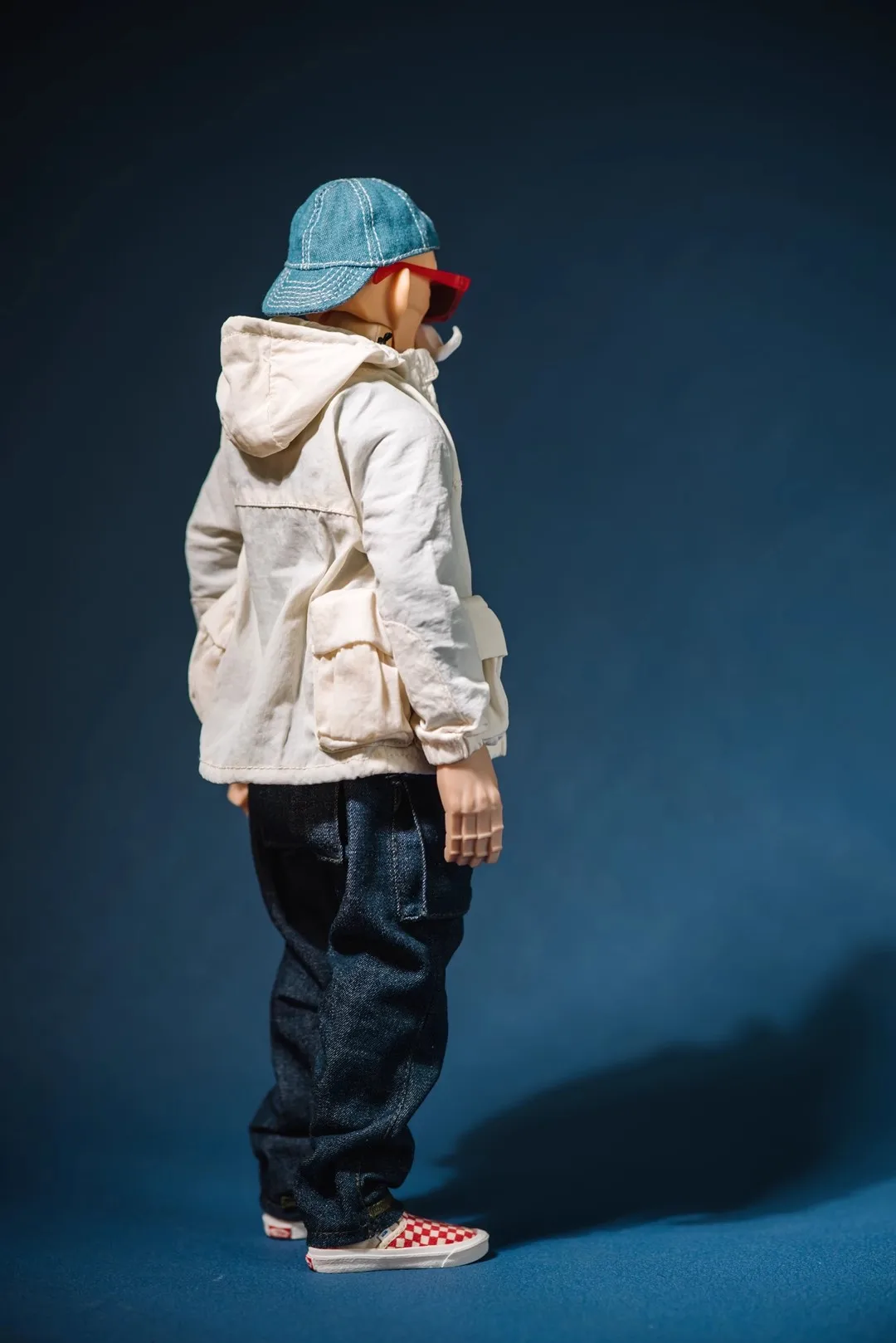 TrickyMan 202204 1/6 سترة واقية بيضاء وظيفية بأكمام طويلة بلون سادة وسحاب علوي موديل مناسب لشخصية الحركة مقاس 12 بوصة متوفرة في المخزون