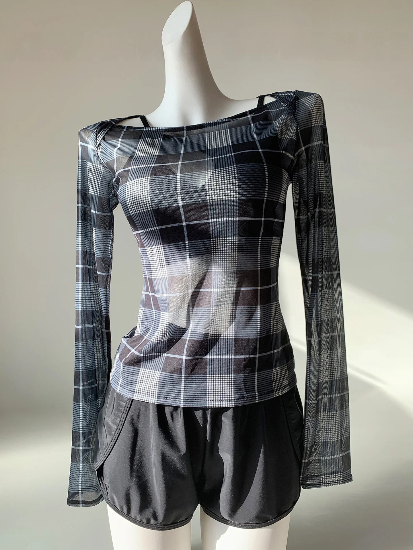 

Blue Chessboard Three-Piece Swimsuit Women's Bikini Bottom Shoulder Covering Slimming Design Long Sleeve Thermal Fitness Swim...