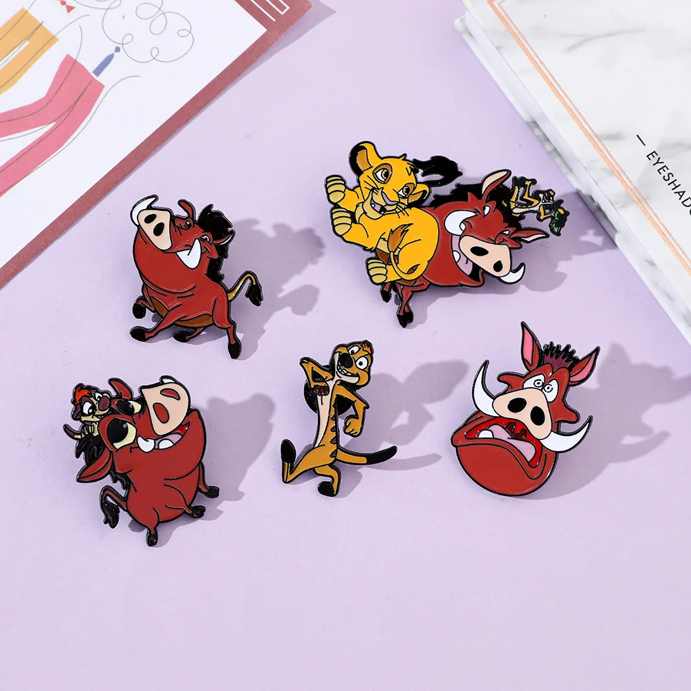 Disney The Lion King Cartoon Pig PUMBAA Simba Enamel Pins for Backpack Bag Accessories Birthday Children\'s Day Party Gifts