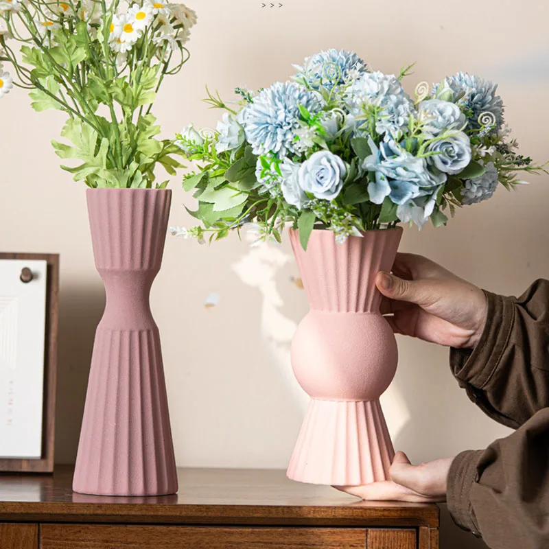 Nordic Retro Ceramic Geometric Vase Home Flower Ware Creative Dry Insertion Living Room Bedroom Table Decoration Flower Ware 1Pc