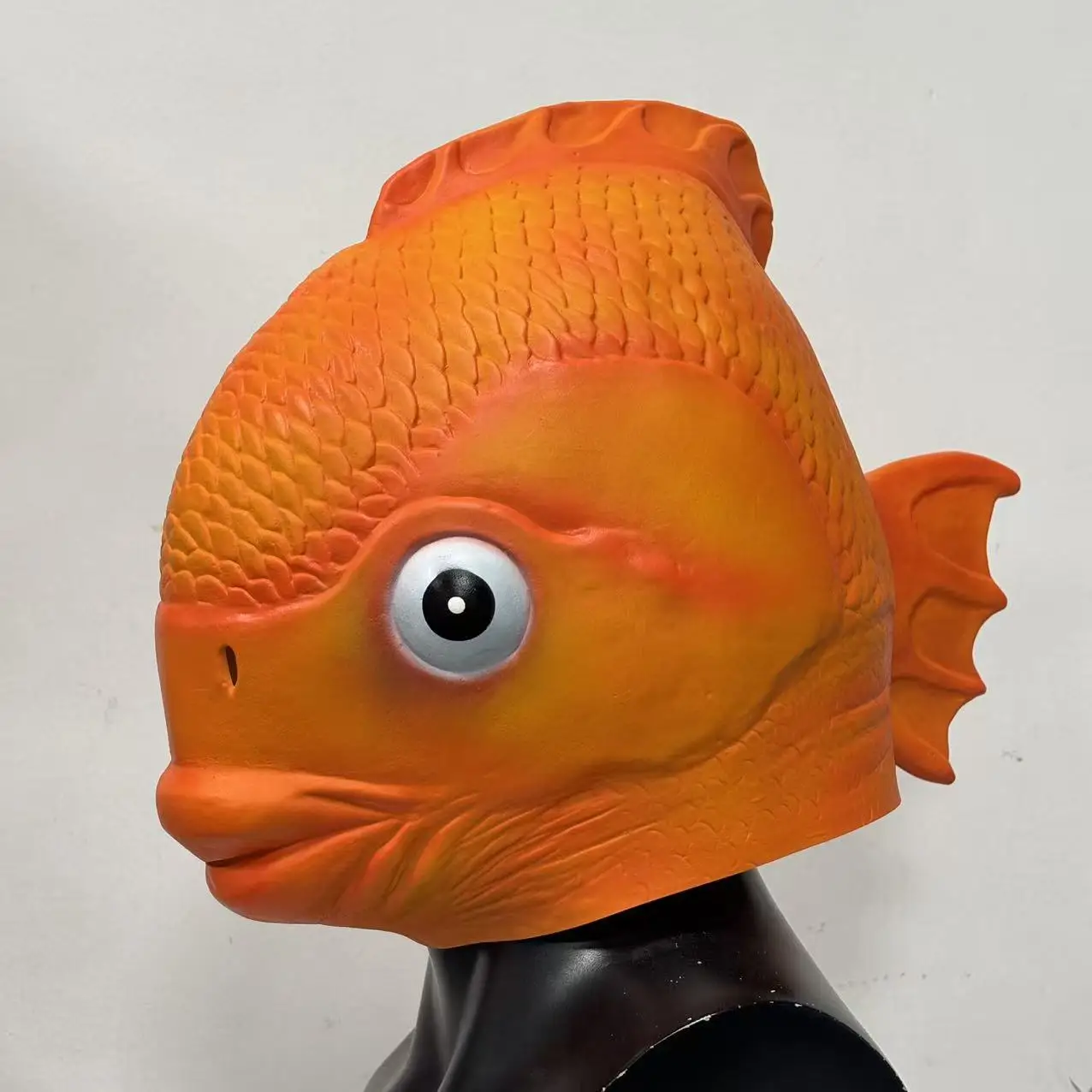 Realistische Fischmaske aus Latex, Tierkopfmaske, Halloween-Kostüm, Kopfbedeckung für Maskenball-Party, Goldfisch-Kopfbedeckung für Erwachsene – Detail 1