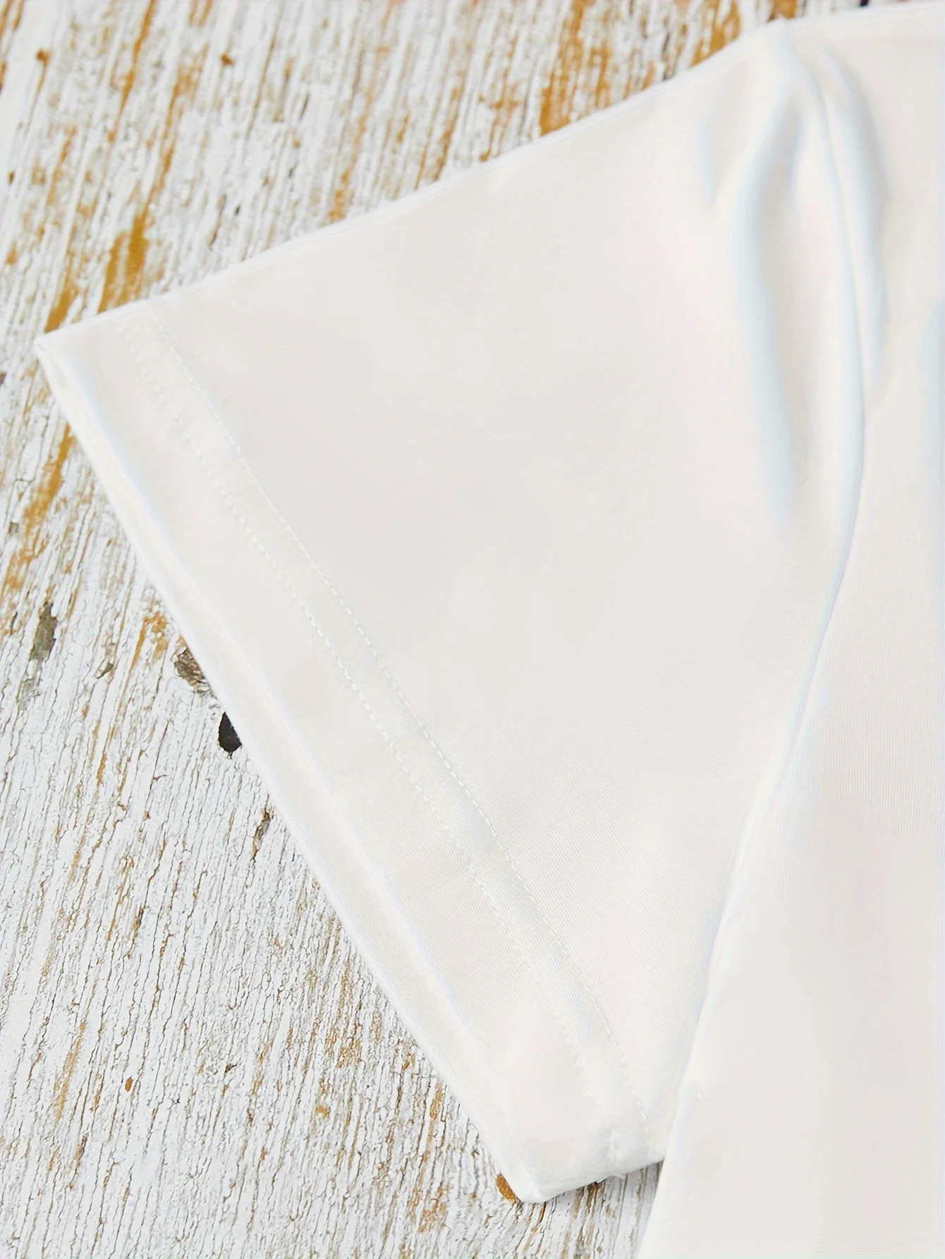 Corning pottery blue cornflower Graphic Print T-shirt, Short Sleeve Crew Neck Casual Top for Summer Spring Women's Clothing