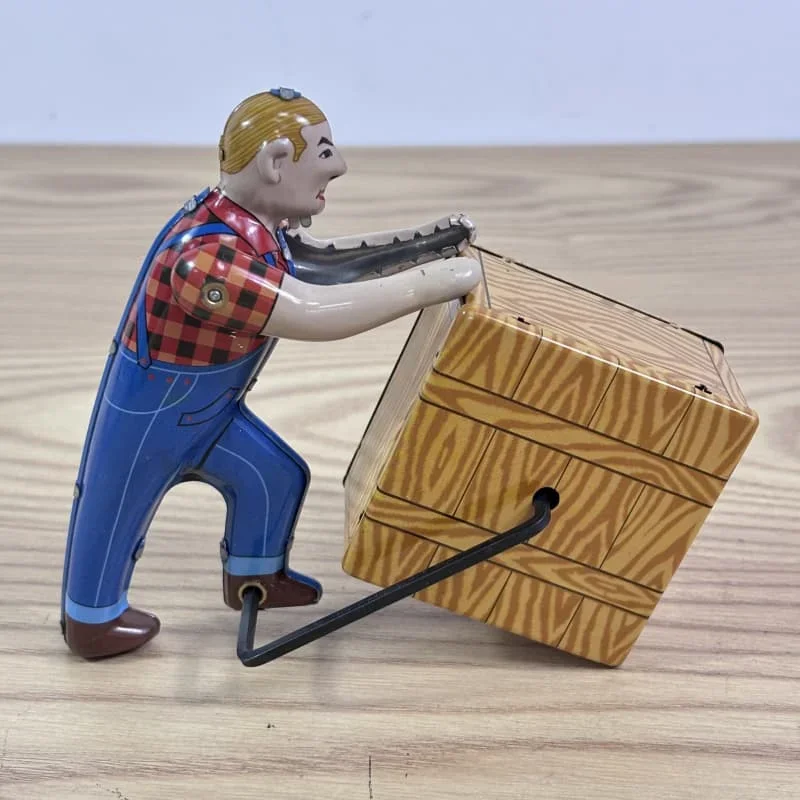 [Funny] Adult Collection Retro Wind up toy Metal Tin wharf Worker is working Move box Clockwork toy figures model vintage toy