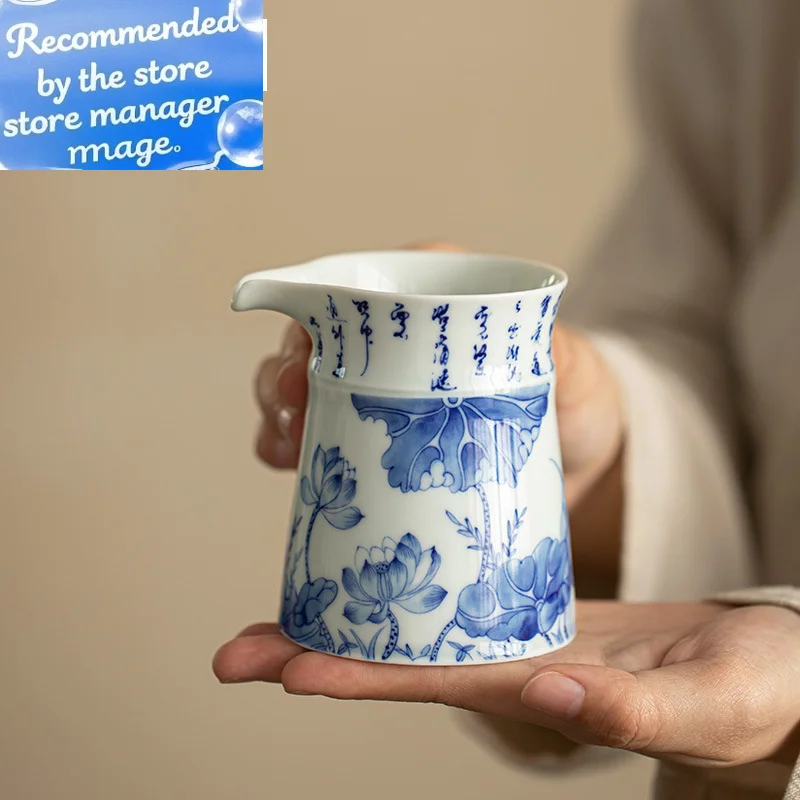 

Цзиндэчжэнь глазурованный цвет, синий и белый кувшин для чая, ручная работа, лотос, японский заварочный чайник Ча Хай, чашка правосудия, аксессуары для чая