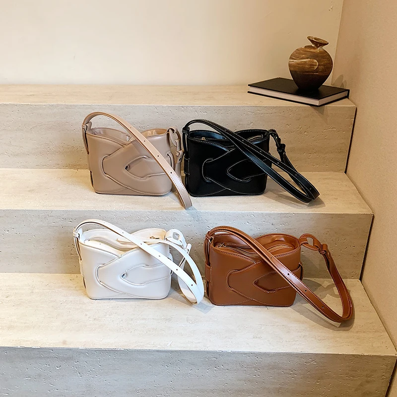 

Women's Niche Foldable Bag Multifunctional Messenger Bag Portable Bag High Quality Popular Summer New 2024 Purses and Handbags