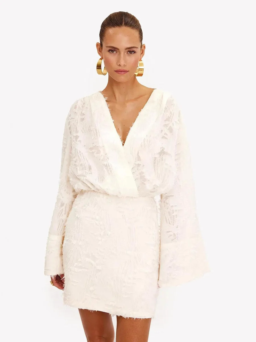 

New Women's Fashionable European Style V-Neck Long Sleeve Shirt And Half Skirt Set with Embroidery