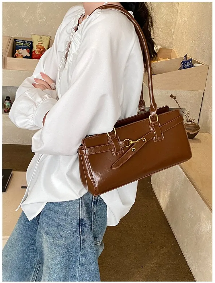 

2026 New Large-capacity Simple Handbag Women's Fashion Commuting Niche Shoulder Bag Work Casual Tote Bag