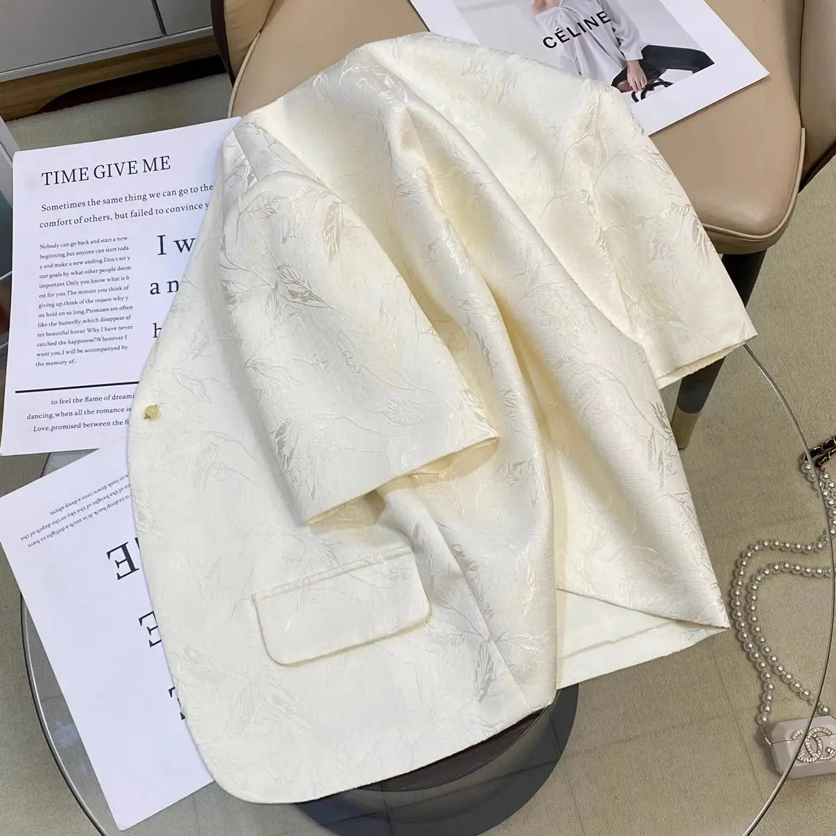 Veste trempée brodée à boutons blancs pour femmes, manches courtes, mode d'été, nouveau, 2024