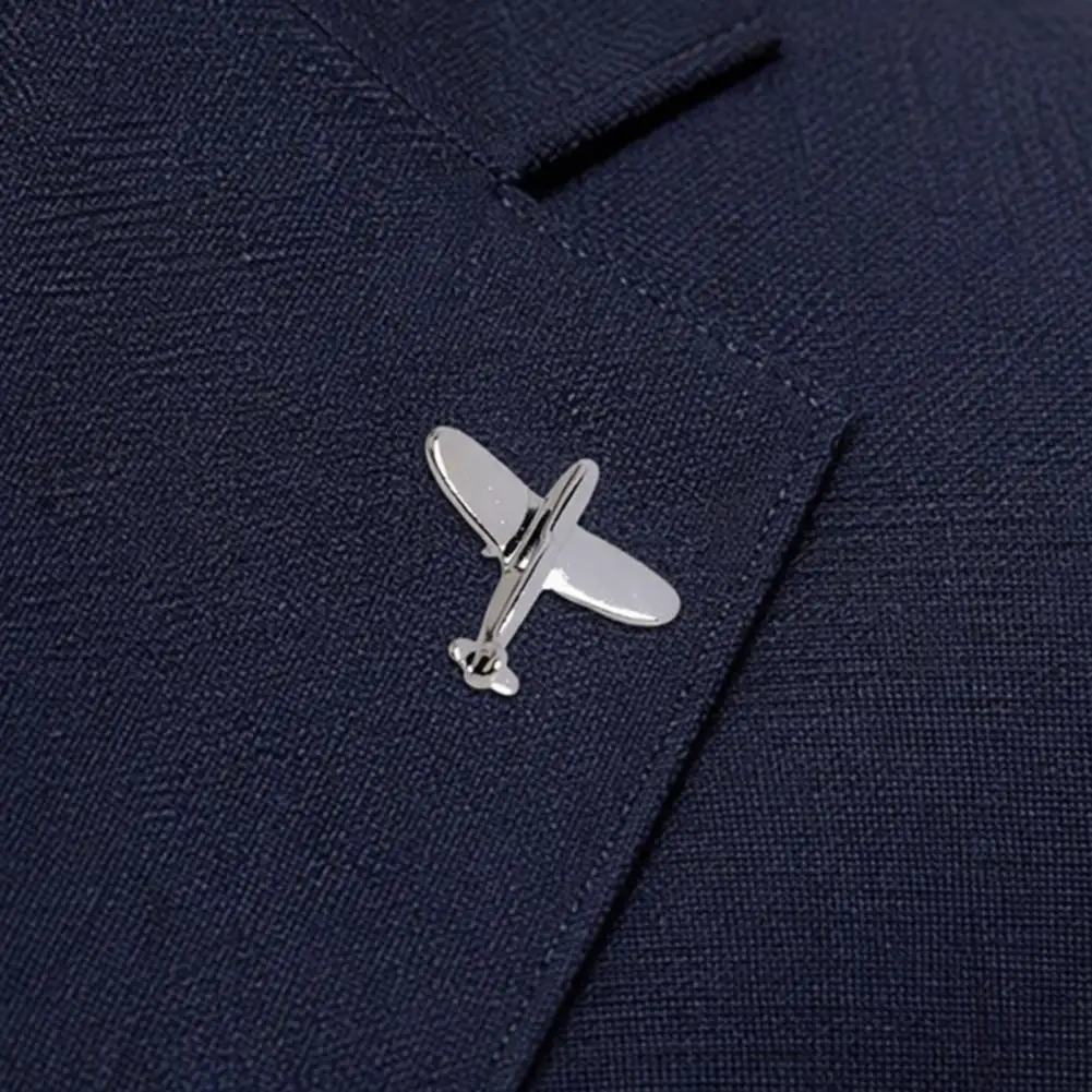 Lapel Brooch Smooth One-piece Brooch Men’s Airplane Lapel Pin Smooth Polished Alloy Brooch Clip-on Suit Badge for Formal Wear