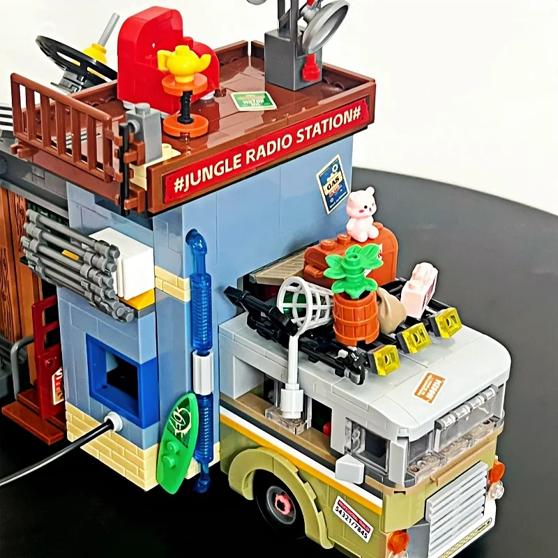 Dschungel Rundfunk Station Bausteine Street View Ornament Spielzeug Holz Haus Montage Modell Spleißen Ziegel Geschenke