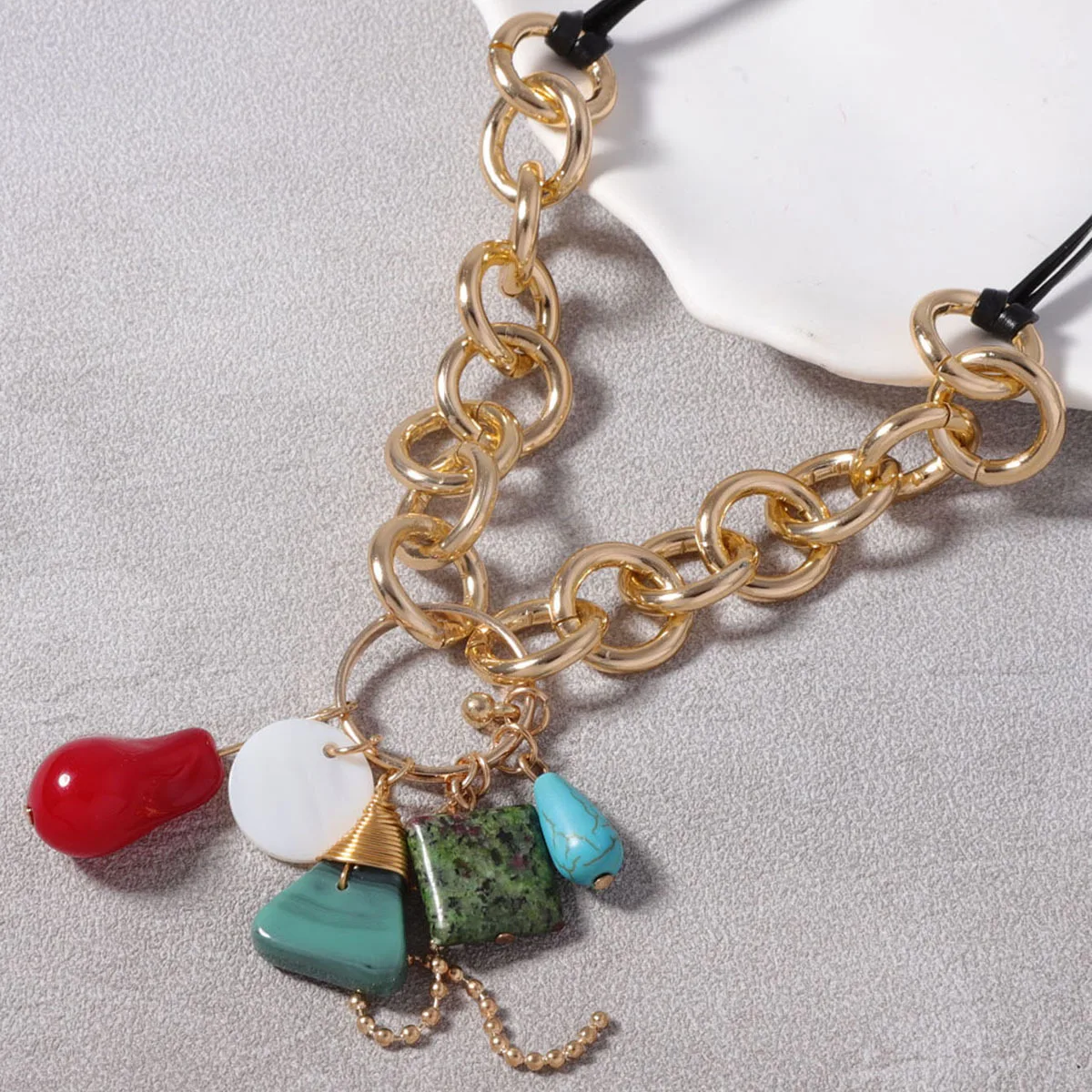 ZAA Jewelry Necklace 2024 Colorful Irregular Resin Beads Pendant for Women High Quality Vintage Ethnic Neck Accessories Gifts