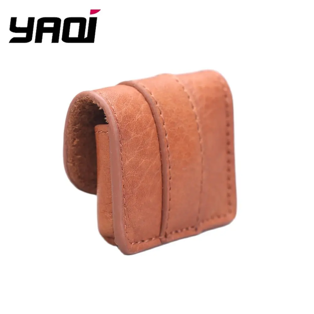 ماكينة حلاقة للسفر بلون النيكل من ياكي مع حقيبة جلدية لمنتجات الحلاقة للرجال