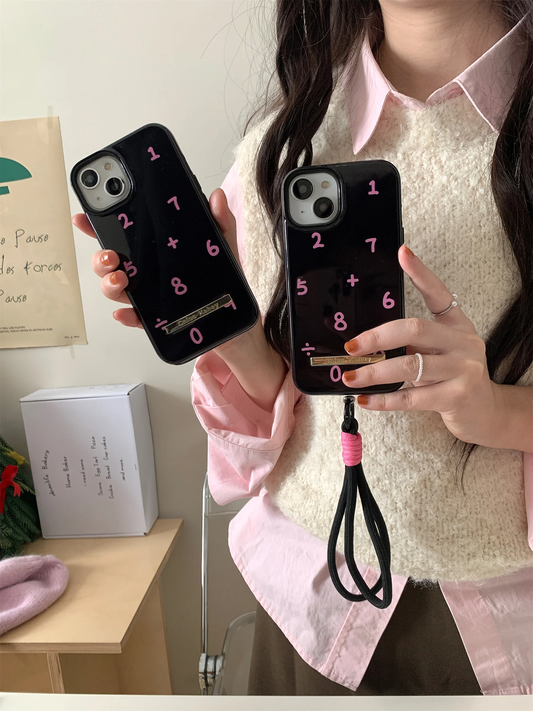 Korean Simple Lunar Gold Label Full Screen Digit Handheld Rope Solid Color Case for iPhone 11 12 13 14 Pro Max Shockproof Cover