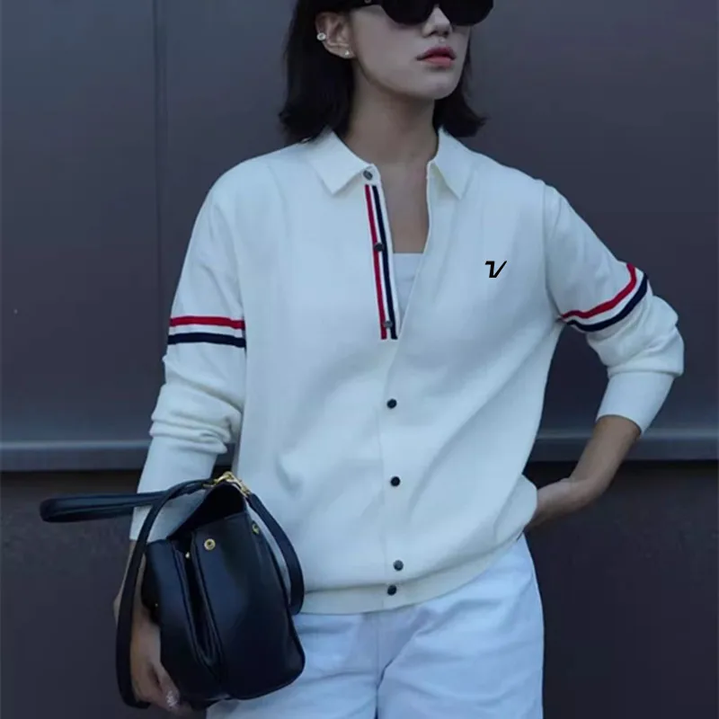 명품 High Quality Golf Knit Women Golf Wear 2025 Spring New Polo Shirt Fashion Stripe Casual Long Sleeves Women Golf Clothes 골프 긴팔