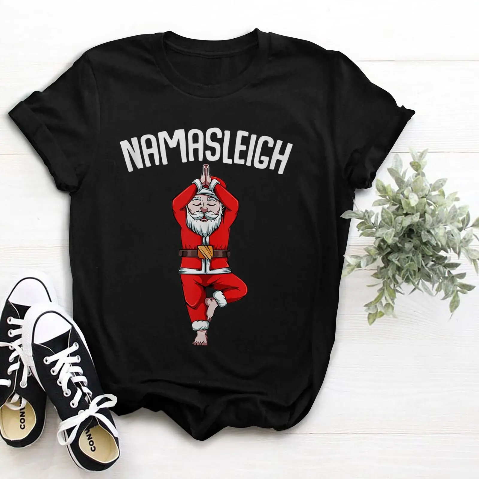 Funny Santa Yoga Pose Namasleigh Namaste Christmas TShirt