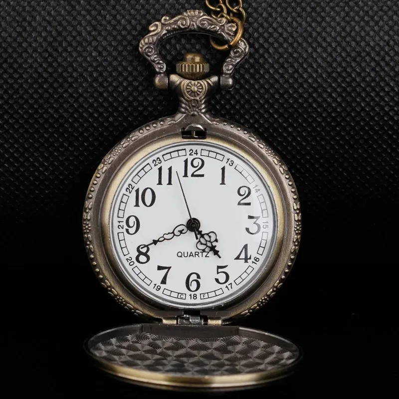 الكلاسيكية العتيقة قطار البخار الإغاثة كوارتز ساعة الجيب الرجال والنساء قلادة ساعة Steampunk موضة هدية الملحقات