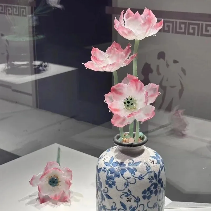 

Glazed Museum Master Ceramic Glas