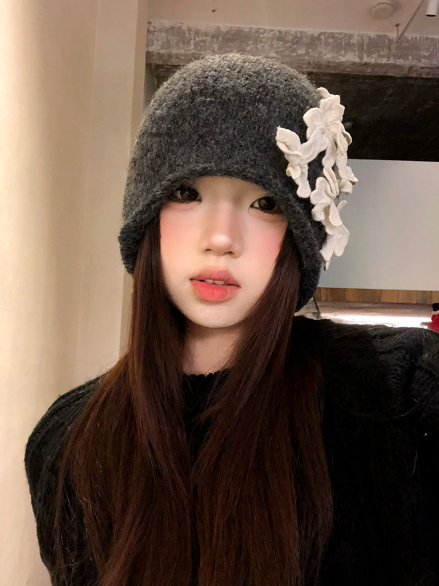 Warm Grey Knitted Wool Flower Hat Women's Autumn Winter Loose Fit Fashionable Face Slimming Ear Protection Hat Non-Adjustable