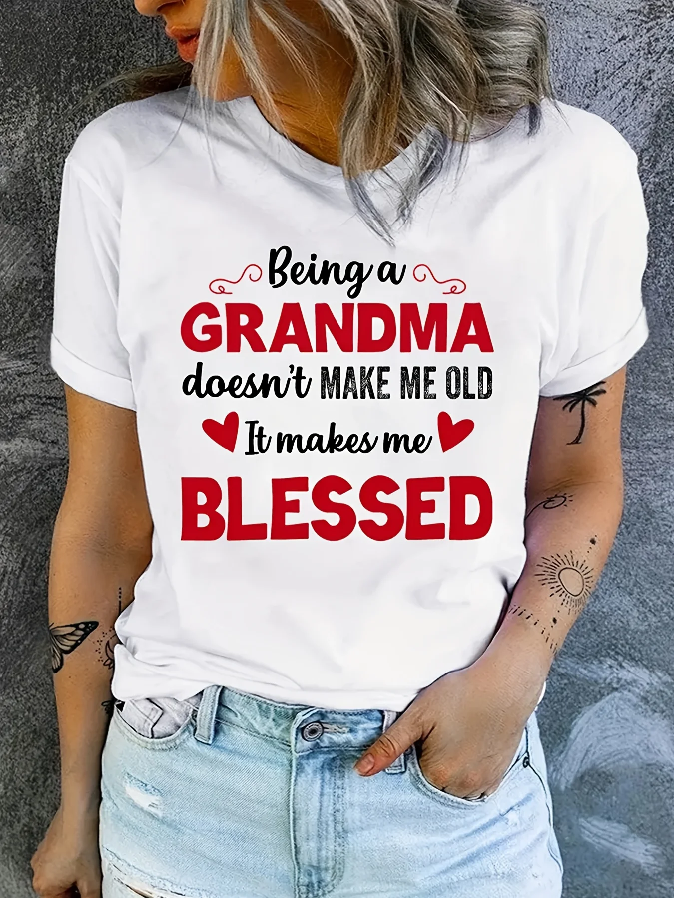 Women's Casual Tee  Being a Grandma Makes Me Blessed  Trendy Alphabet Graphic Design  White Short-Sleeve Shirt for Effortless