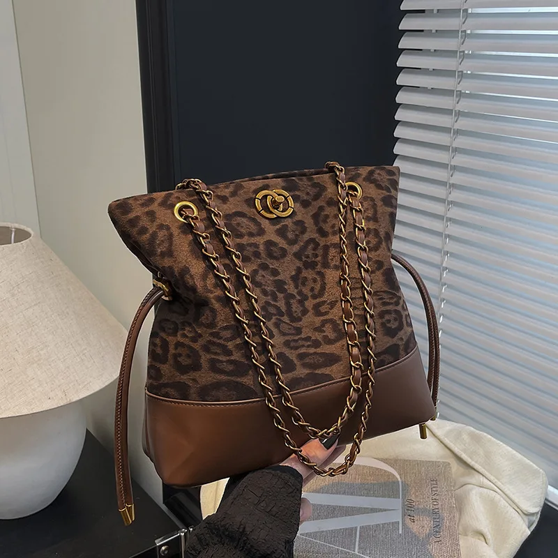 

2026 Trendy Women's Multi-Color Leopard Print Tote Bag - Double Chain Strap Bucket Crossbody & Shoulder Handbag for Ladies
