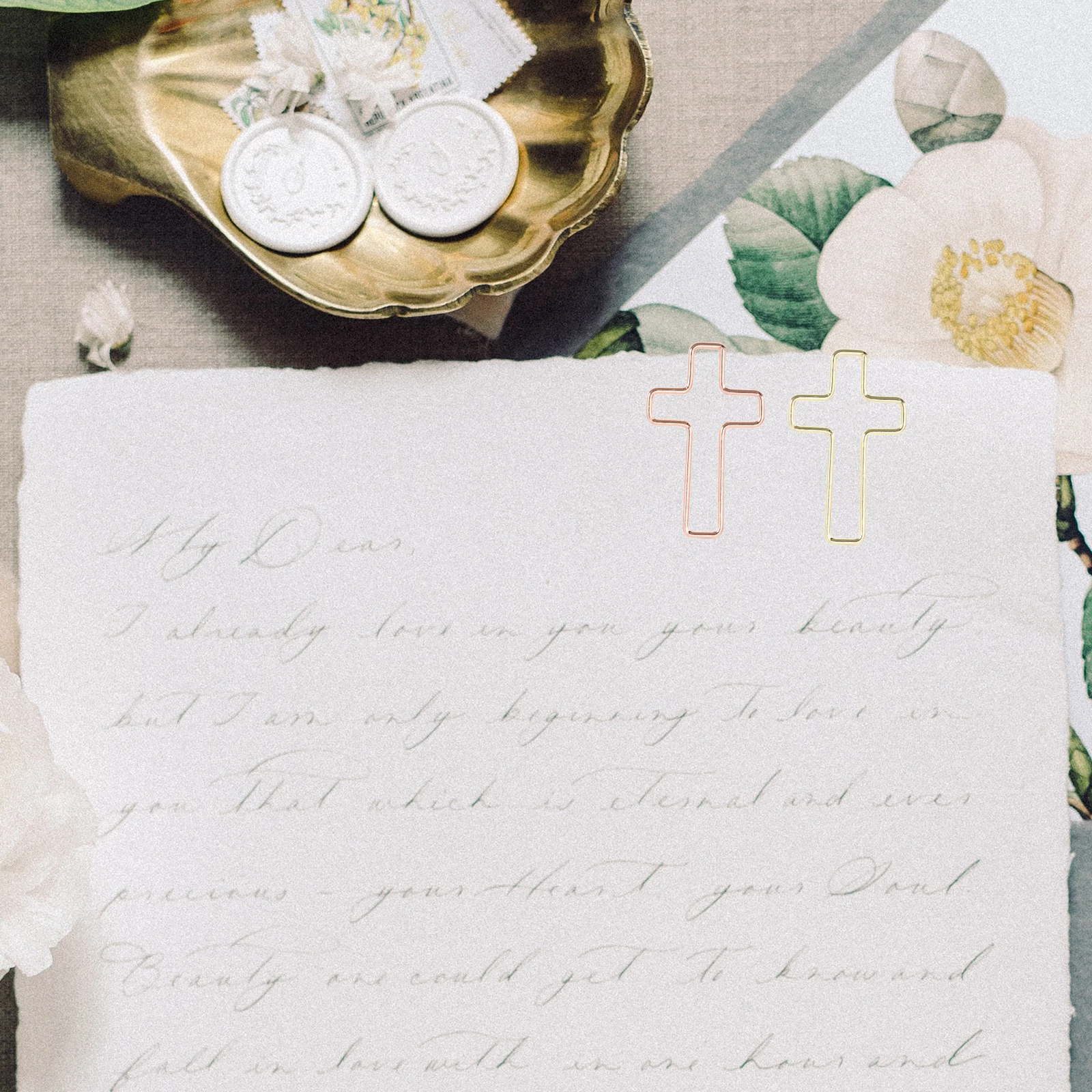 100 قطعة مشابك ورق متقاطعة مشابك ورق على شكل إبداعي مشابك ملف مستندات صغيرة للاستخدام المكتبي جدار الصليب الكاثوليكي