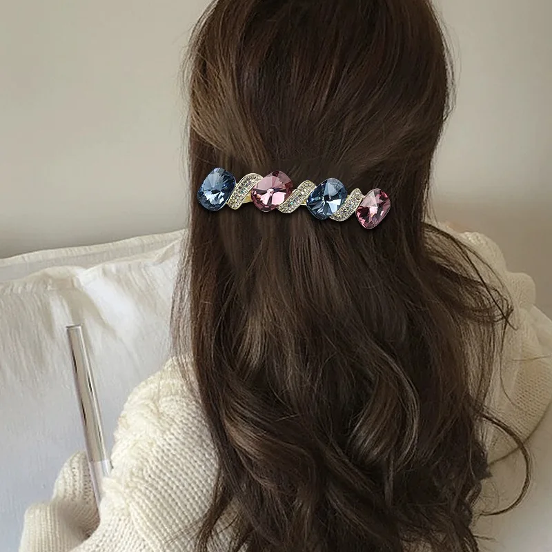 Fashion trendy Large spring hair clips accessories for women clip with a high-end feel and a ponytail hairpin girls hair pin