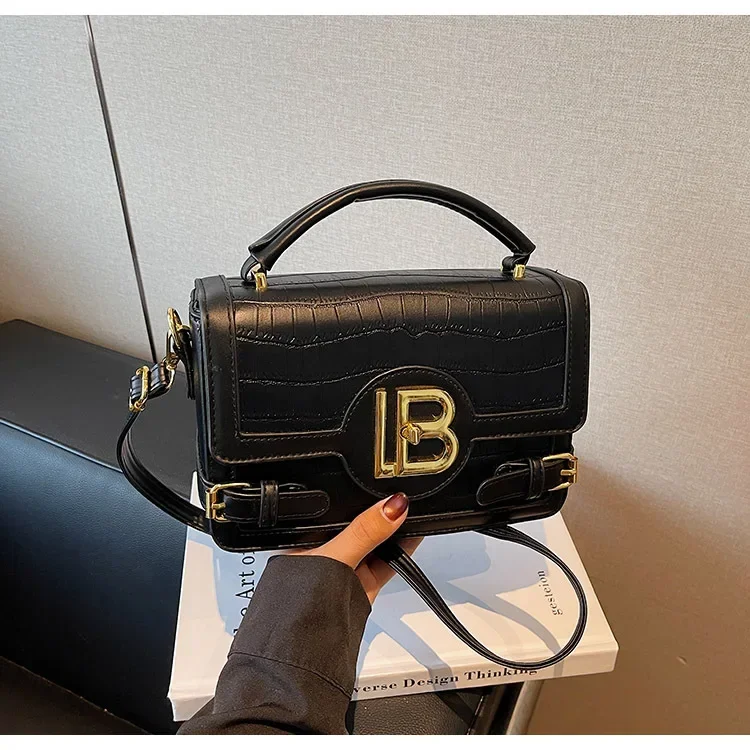 

2025 Women's New Designer Bag - Small Square, High-End Portable, Shoulder/Messenger, Matches Dresses/Jackets