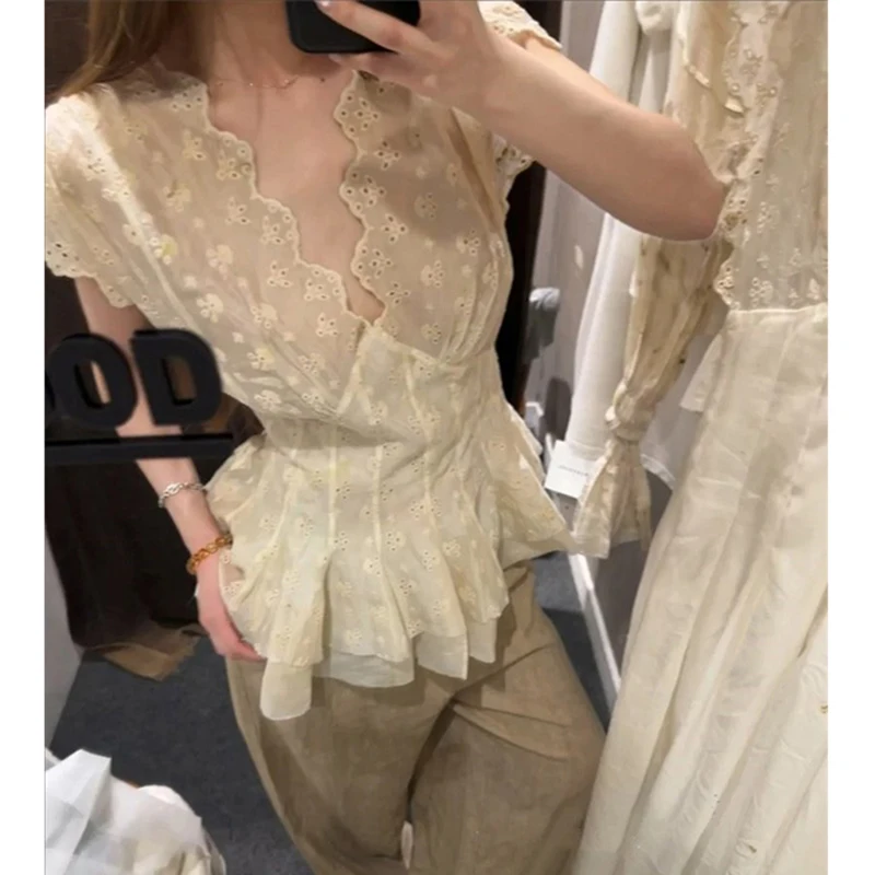 

Vintage Lace Shirts Women Elegant Ruffles Hollow Out Patchwork Blouses Summer Korean Sexy V Neck Short Sleeve Slim Design Tops