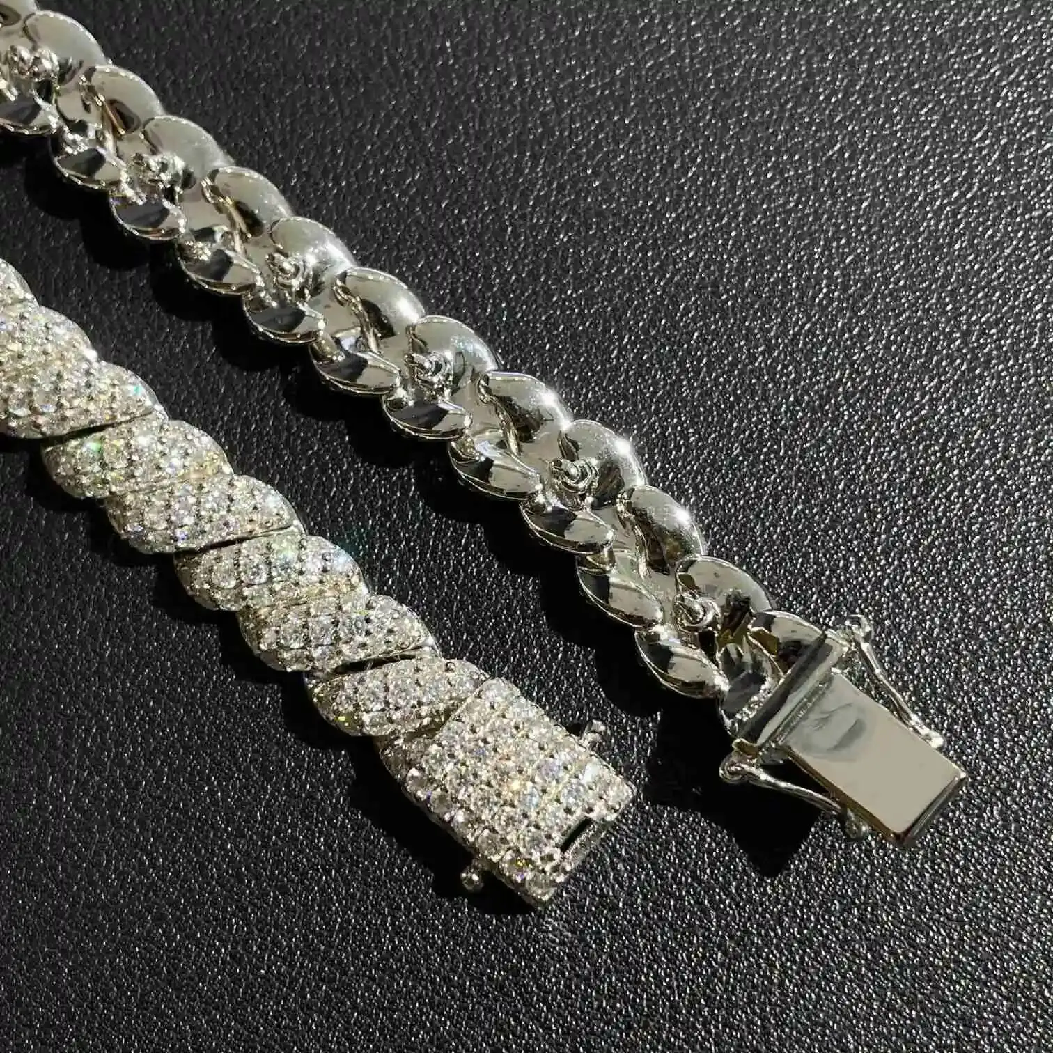Fashion VVS D White Moissanite Diamond Cuban Link Twisted Chain Necklace Hip Hop Sterling Silver 925 Cuban Link..