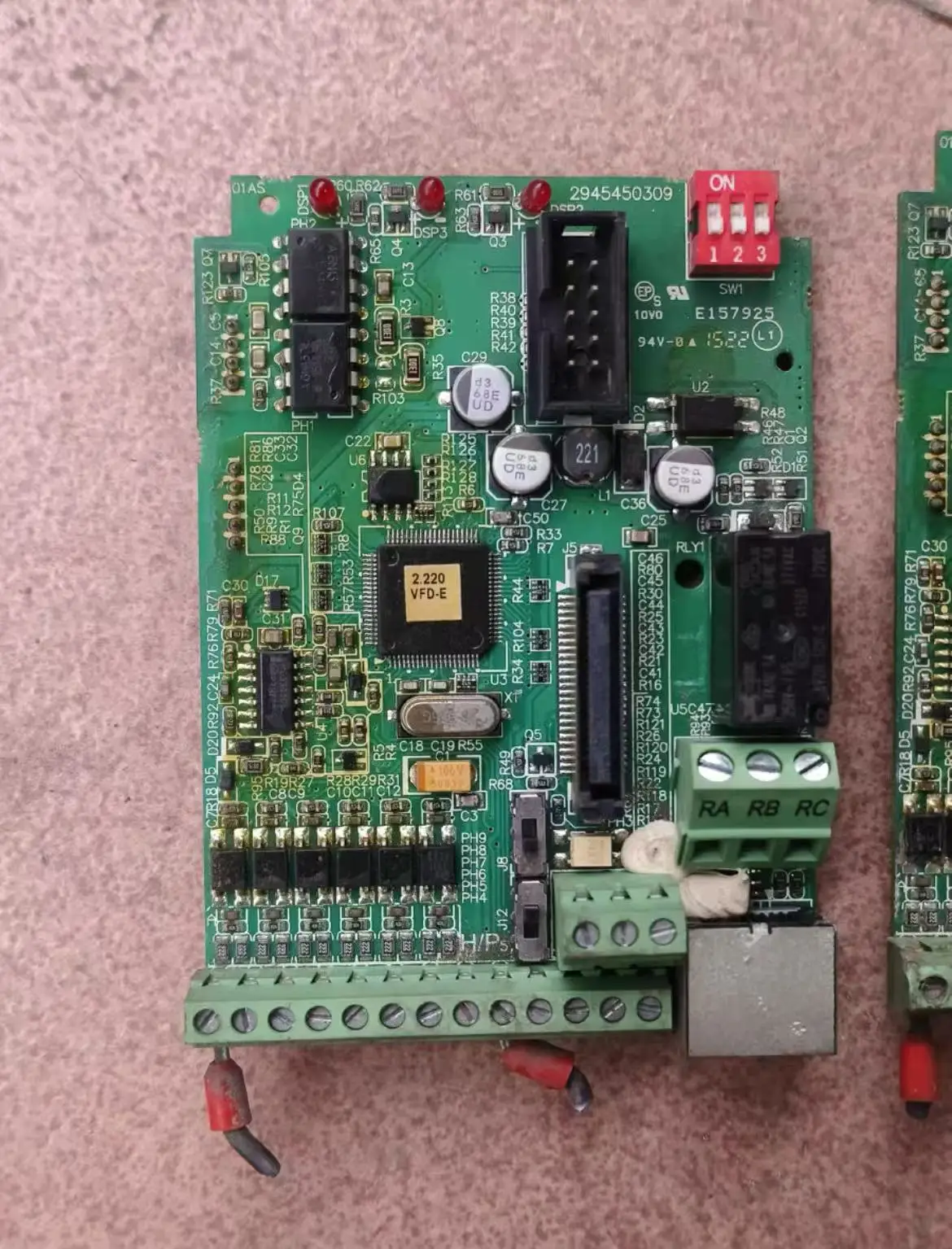 

Delta inverter VFD-E series 5.5-7 5-11-15 -18.5KW main CPU board control board 2945450309