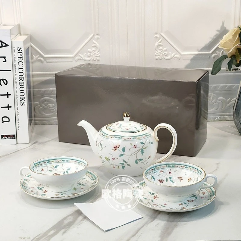 

Stylish Retro Light Luxury Bone China Coffee Set Premium Coffee Cup Saucer Afternoon Tea Cup Teapot Set
