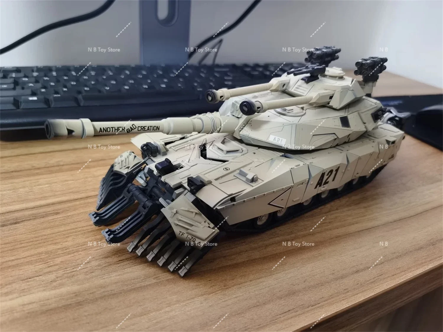 변형된 장난감의 액션 캐릭터, Tf Dream Factoty God02s God-02s Fight Desert Color Convertible Toys