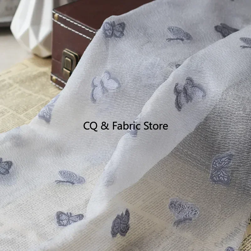 

Новая тканая золотая пряжа с бабочкой, цветочная ткань, окрашенная в пряже, тисненая жаккардовая пряжа, ткань