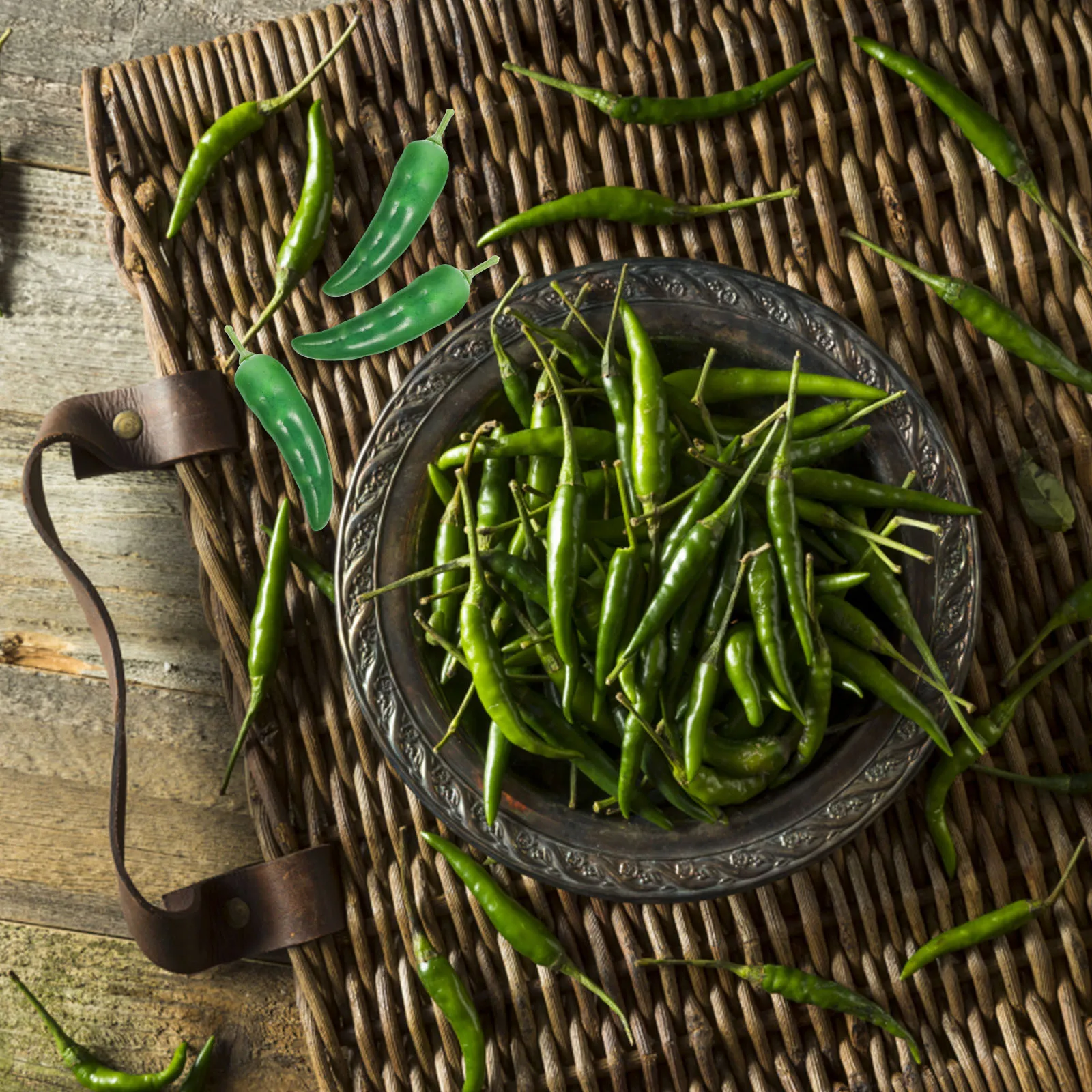 

50 Pcs Artificial Pepper Realistic Vegetable Simulated s Chili Decorations Fake Peppers Mini Green Chilis Vegetables Props