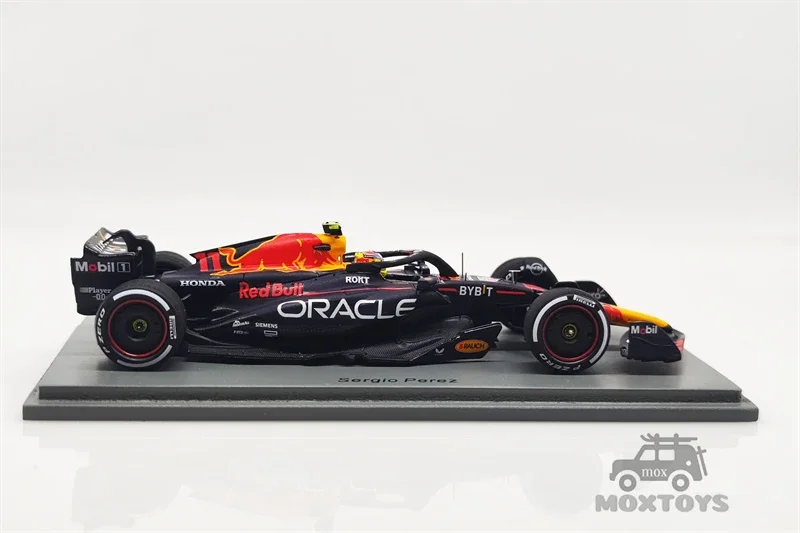 Spark 1:43 2023 F1 Racing RB19 No.11 Sergio Perez ganador Arabia Saudita GP modelo de coche