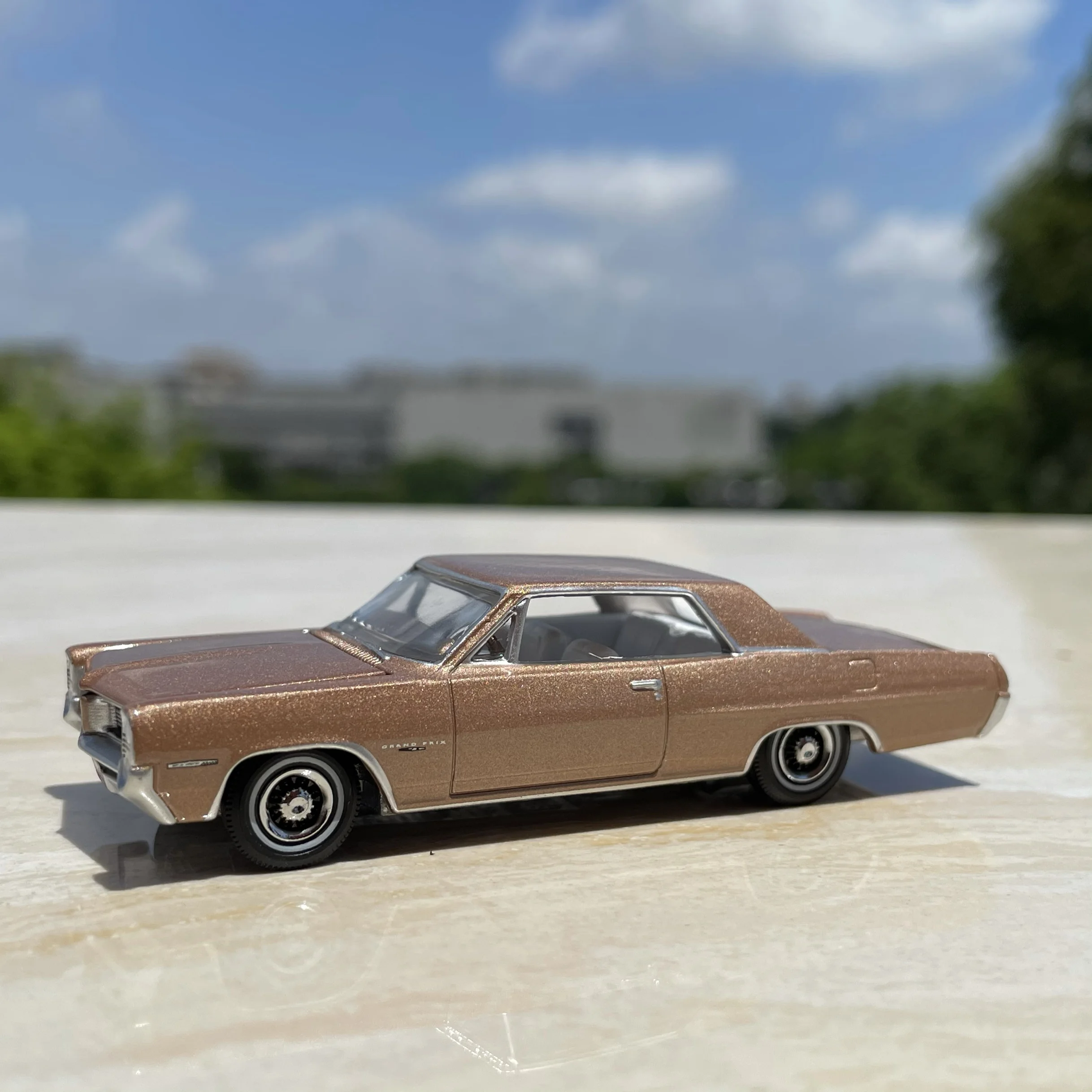 

Литой под давлением масштаб 1:64 в американском стиле, классический автомобиль Pontiac, модель автомобиля из сплава, Коллекционная игрушка, подарок, сувенир, дисплей, орнамент