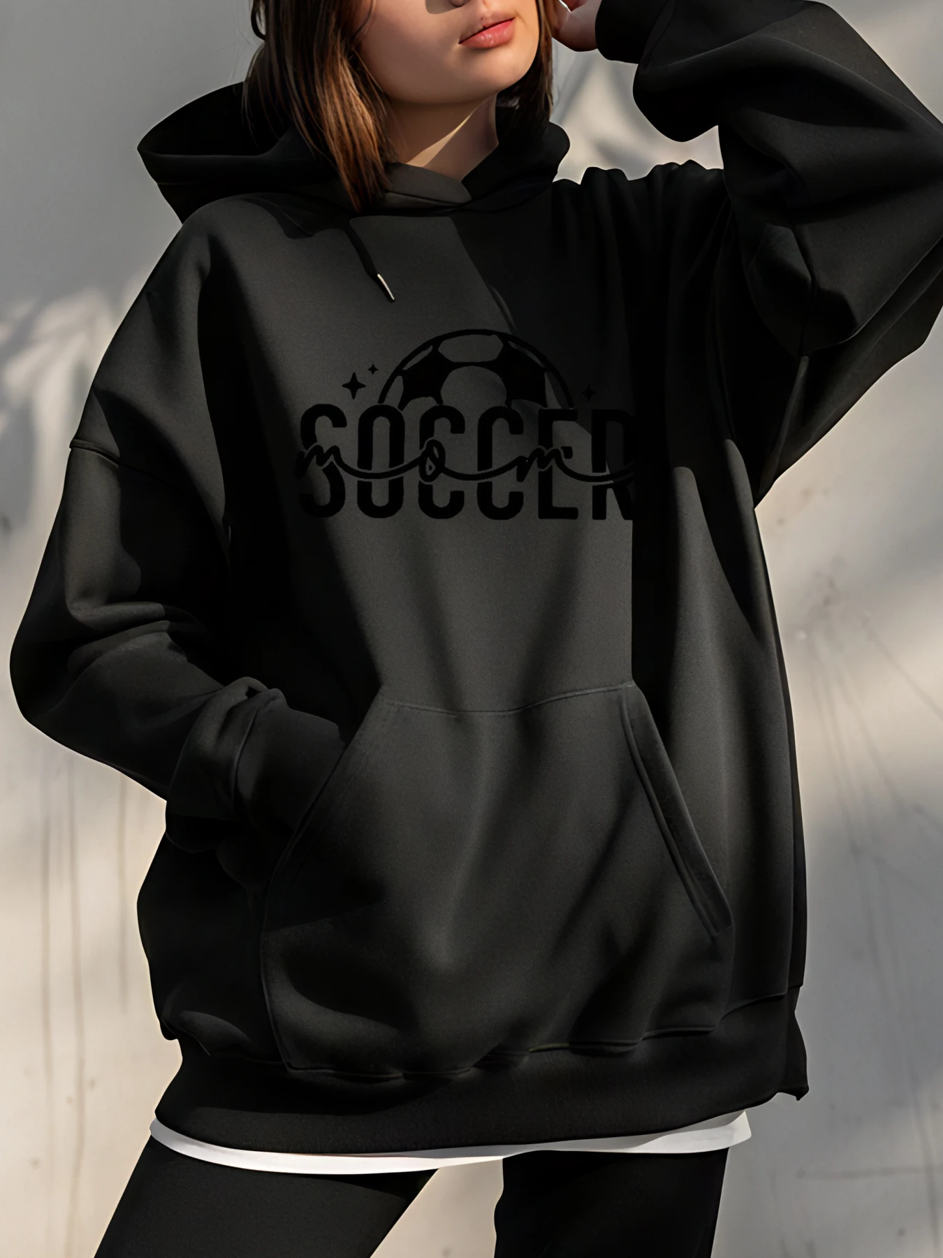 Voetbalhoodie Zwart voetbalprint Oversized sweatshirt Casual streetwear Dames sportkleding Mode-outfit voor voetbalfans