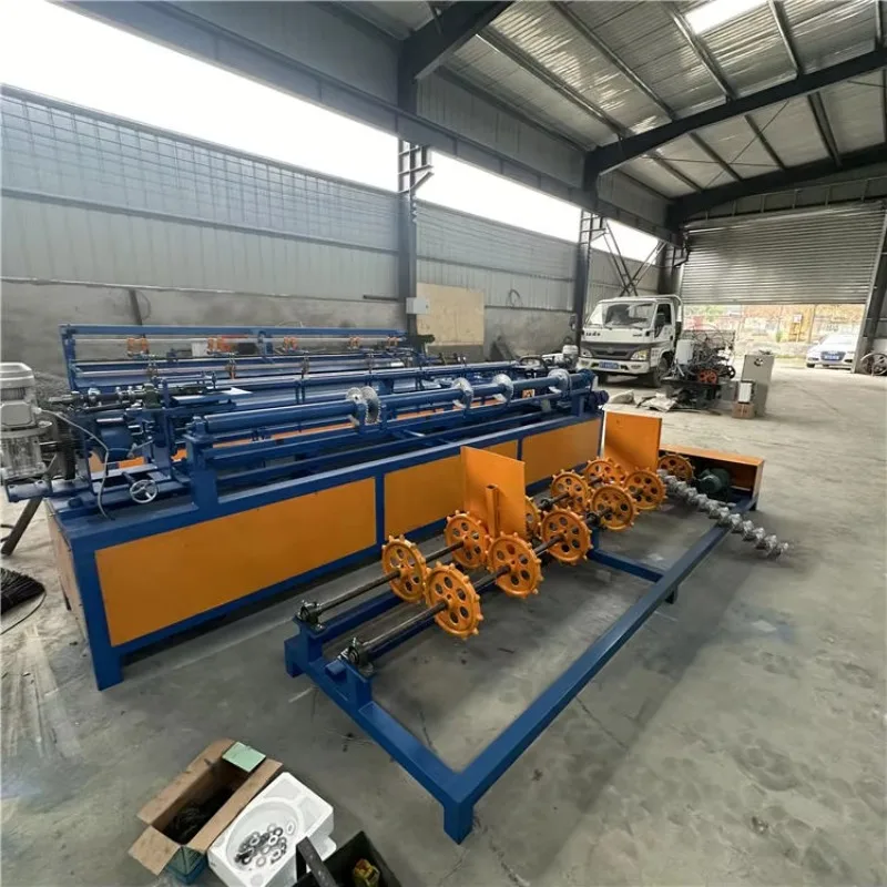 Customized Energy-Saving Low-Noise Chain Link Fence Making Machine For Agricultural Farm Enclosures Industrial Workshop Partitio