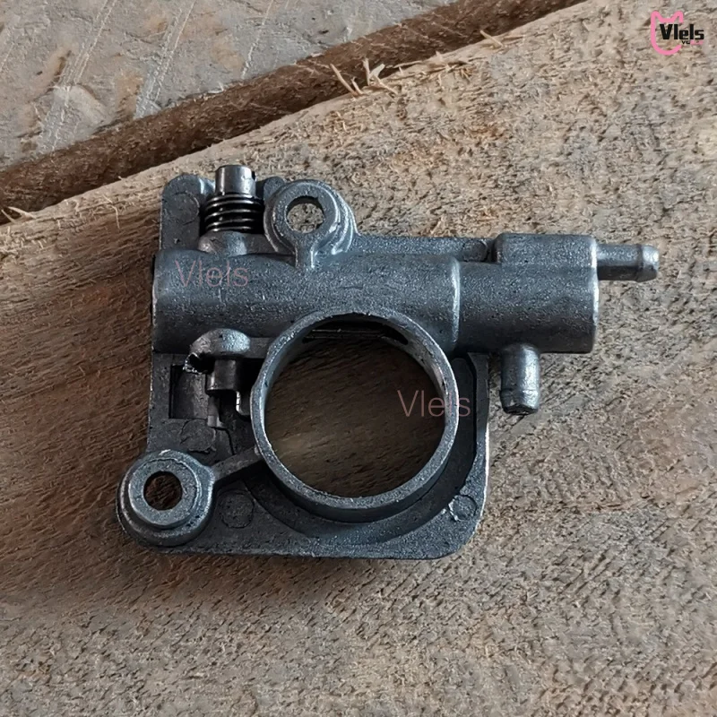 Garden Equipment Oil Pump Assembly Durable For Echo CS350 CS‑350 CS‑355T CS‑360T CS2600 Gas Chain Saw Replacement Spare Accessor