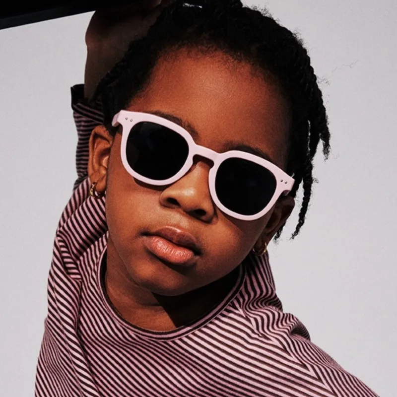 أزياء الأطفال مطابقة الألوان النظارات الشمسية جولة مرنة UV400 الاستقطاب الرضع نظارات شمسية ظلال للأعمار 3-12 سنة