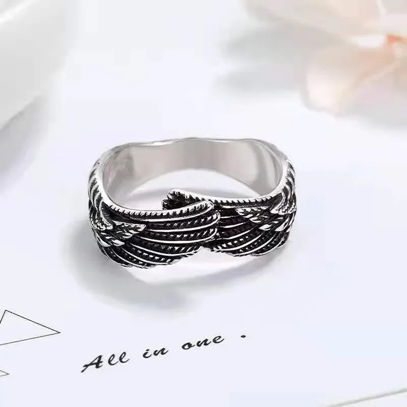 

Angel's Wings Ring Men's Fashion Retro Trend Wings Feather Ring Angel's Wings Embrace Ring